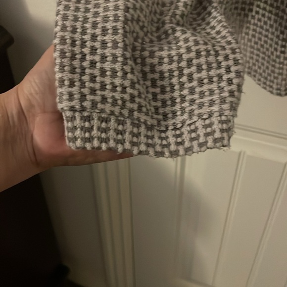 Umgee Tops Women Small Gray & Ivory Soft Boxy Hi Low Shirt Loose Waffle V Neck - Picture 5 of 9